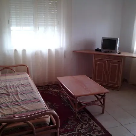 شقة Remarkable 1-bed In Olhos De Agua *