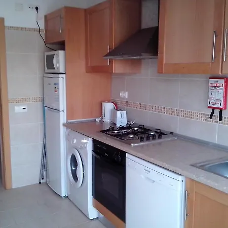 Remarkable 1-bed In Olhos De Agua البوفيرا