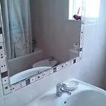 Appartement Remarkable 1-bed In Olhos De Agua