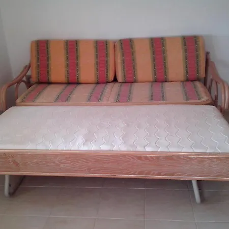 Remarkable 1-bed In Olhos De Agua דירה *