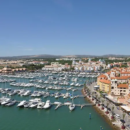 Appartement Remarkable 1-bed In Olhos De Agua